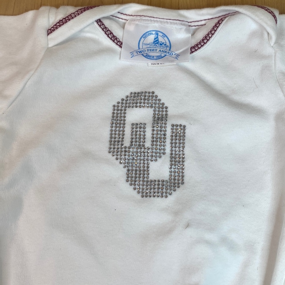 OU onsie - Picture 1 of 5